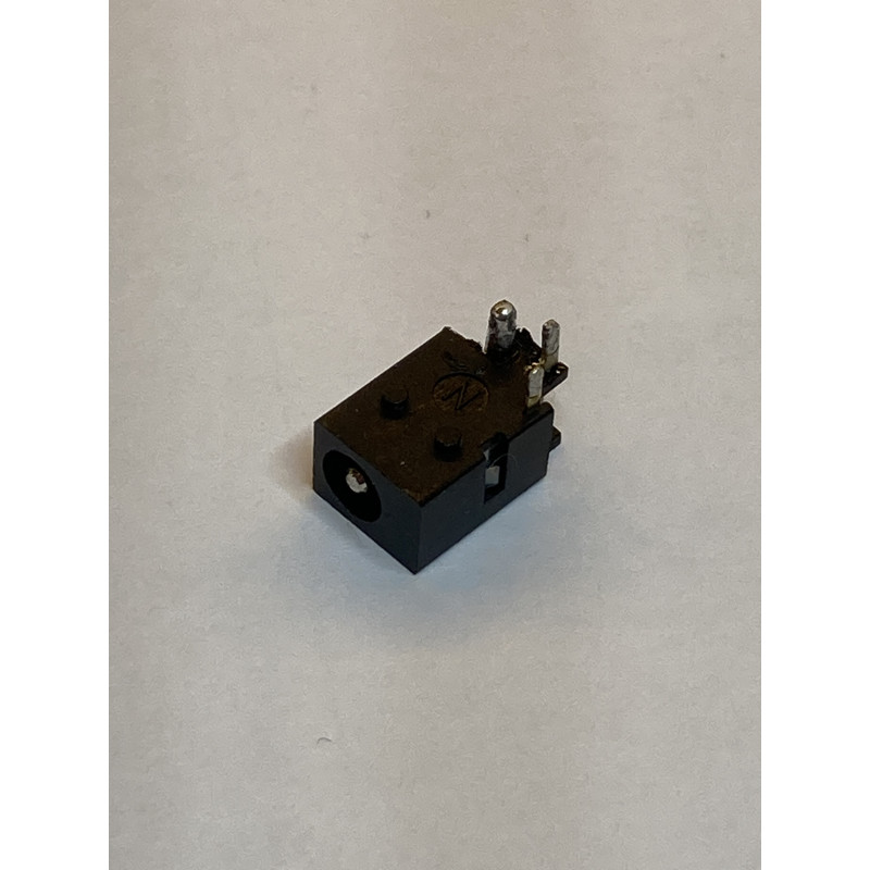 DC Power connector for  Zoom R16 R24